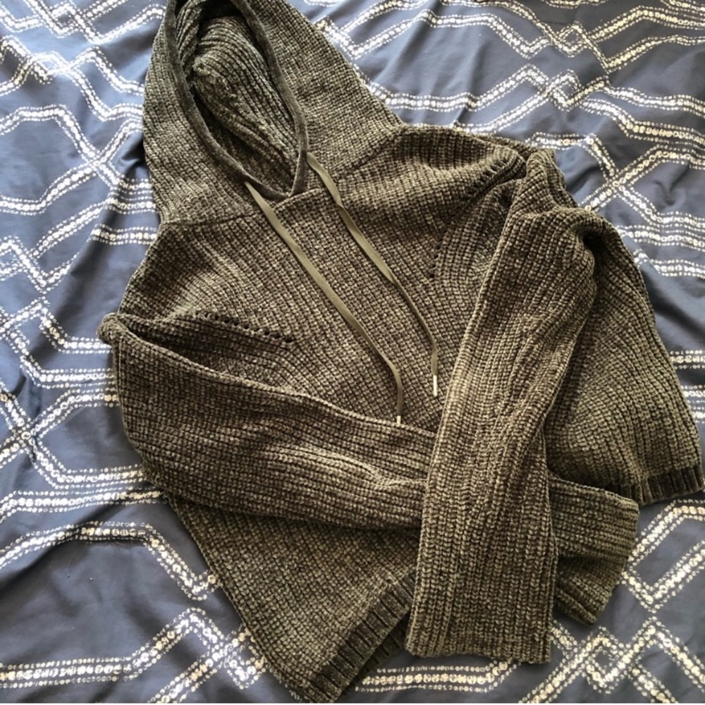 Garage chenille crop hoodie